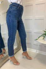 Load image into Gallery viewer, Toxik Boyfriend Jeans